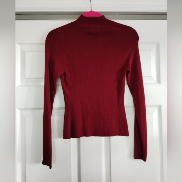 Dynamite Cut Out Burgundy Top XS - Picture 2 of 6